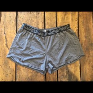 Women’s Grey Under Armour mesh shorts  - large